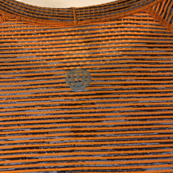 Lululemon Swiftly Tech Long Sleeve Crew *SW in Vivid Amber / White / Hot Heat - Picture 6 of 7